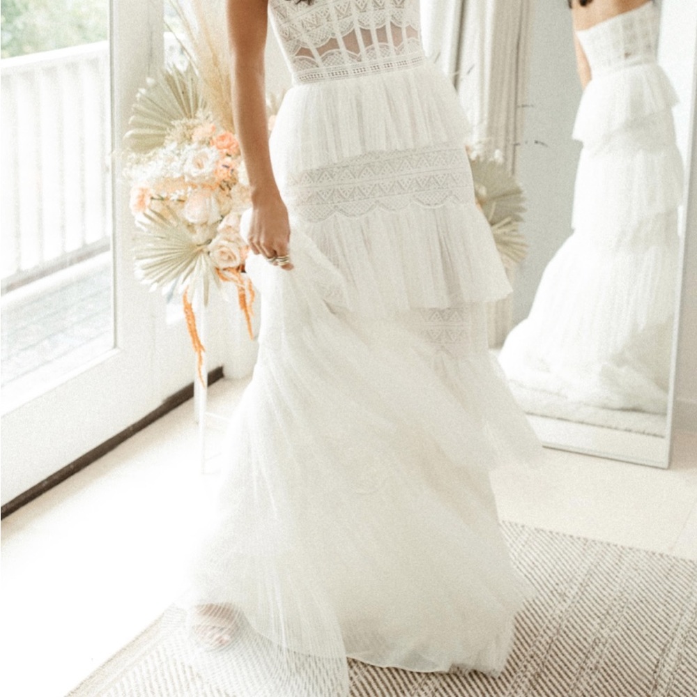 Wedding Dress - Picture 7 of 15